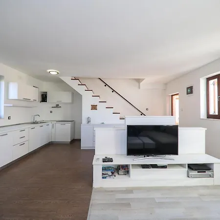 Apartment Janino