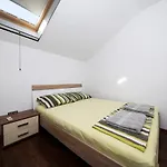 شقة Janino *